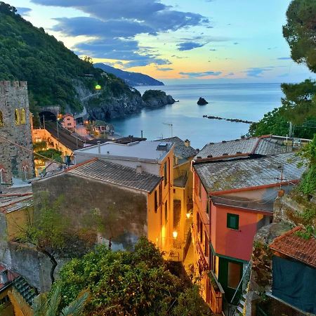 Apt. With An Exciting View Monterosso al Mare Luaran gambar