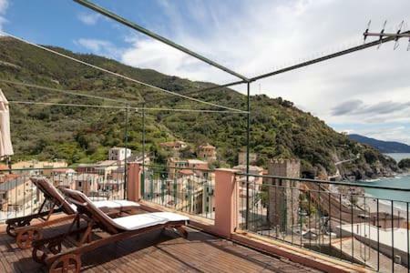 Apt. With An Exciting View Monterosso al Mare Luaran gambar