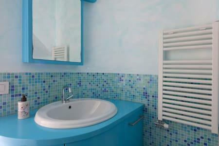 Apt. With An Exciting View Monterosso al Mare Luaran gambar